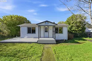 856 Augustine Ave, Coos Bay, OR 97420 - Photo 1