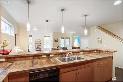 8542 N Central St, Portland, OR 97203 - Photo 11