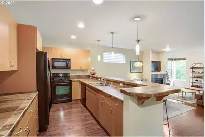 8542 N Central St, Portland, OR 97203 - Photo 9