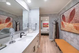 303 Country Club Rd, Eugene, OR 97401 - Photo 17