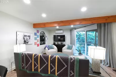 303 Country Club Rd, Eugene, OR 97401 - Photo 13