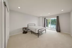 2236 Summit Ct, Lake Oswego, OR 97034 - Photo 39