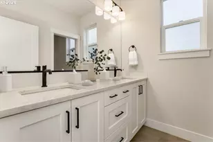 4612 S 36th Dr, Ridgefield, WA 98642 - Photo 5