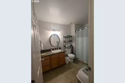 202 NE Rifle Range St #6, Roseburg, OR 97470 - Photo 13