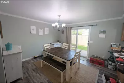 202 NE Rifle Range St #6, Roseburg, OR 97470 - Photo 19