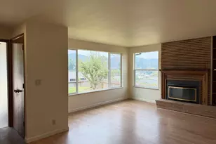900 Rowe St, Reedsport, OR 97467 - Photo 7