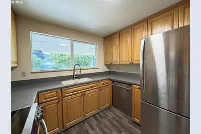 900 Rowe St, Reedsport, OR 97467 - Photo 13