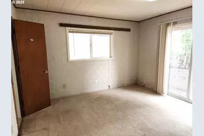 81029 Lost Creek Rd, Dexter, OR 97431 - Photo 11