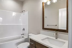 925 Sand Pines Ave, Sutherlin, OR 97479 - Photo 9