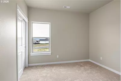 925 Sand Pines Ave, Sutherlin, OR 97479 - Photo 11