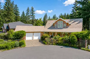 952 SW Long Lake Dr, Warrenton, OR 97146 - Photo 1