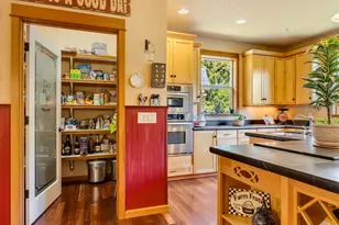 952 SW Long Lake Dr, Warrenton, OR 97146 - Photo 17
