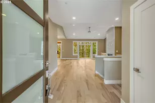 8126 SE 145 Ct, Portland, OR 97236 - Photo 11