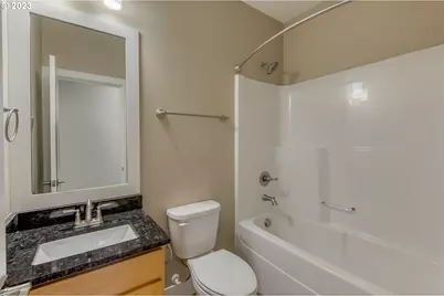 8126 SE 145th Ct, Portland, OR 97236 - Photo 25