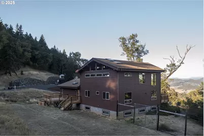 880 Jewel Dr, Roseburg, OR 97471 - Photo 41