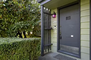 1621 SE Washington St, Portland, OR 97214 - Photo 3