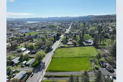 W 10th St, The Dalles, OR 97058 - Photo 13