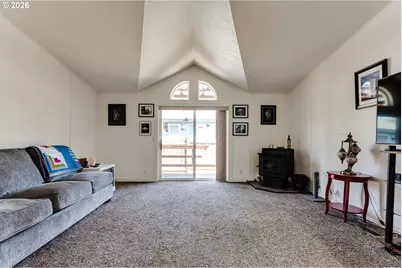 403 Carol St, Lowell, OR 97452 - Photo 3
