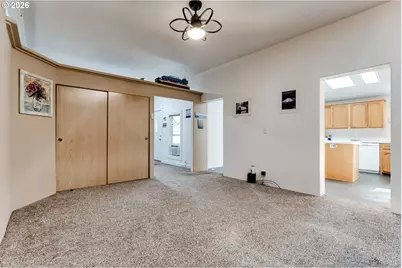 403 Carol St, Lowell, OR 97452 - Photo 11