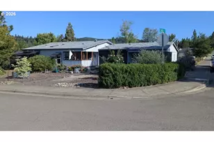 403 Carol St, Lowell, OR 97452 - Photo 35