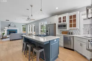 5349 Southwood Dr, Lake Oswego, OR 97035 - Photo 13