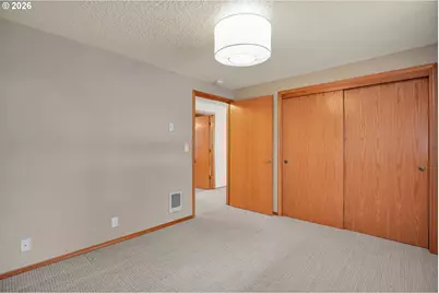 512 N Railroad Ave, Ridgefield, WA 98642 - Photo 17
