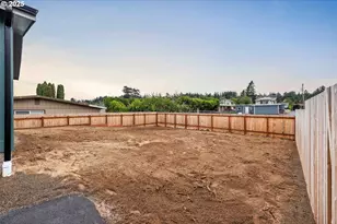 2142 Everett Ave, North Bend, OR 97459 - Photo 35