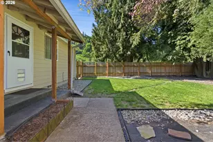 2016 42nd Ave, Longview, WA 98632 - Photo 3