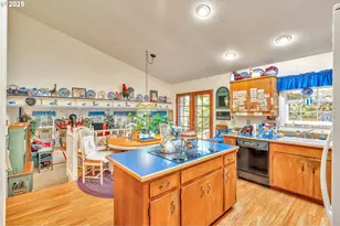 765 Clara Ct, Lake Oswego, OR 97034 - Photo 11