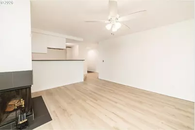 5150 S Landing Dr #312B2, Portland, OR 97239 - Photo 11