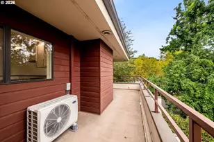 5150 S Landing Dr, Portland, OR 97239 - Photo 19
