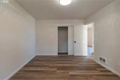 30302 Driftwood Dr, Gold Beach, OR 97444 - Photo 21