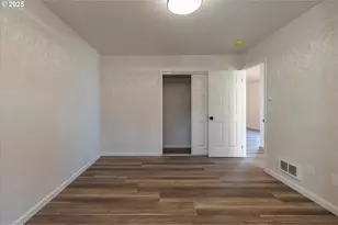 30302 Driftwood Dr, Gold Beach, OR 97444 - Photo 21