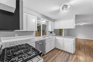 11876 SW Morning Hill Dr, Tigard, OR 97223 - Photo 11