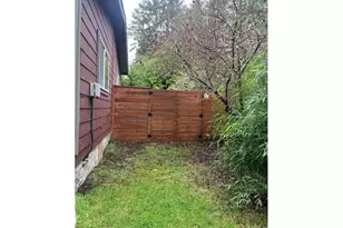 5147 Hilltop Dr, Florence, OR 97439 - Photo 9