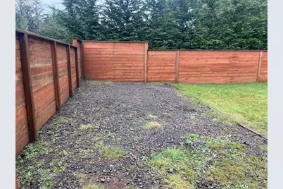 5147 Hilltop Dr, Florence, OR 97439 - Photo 3