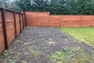 5147 Hilltop Dr, Florence, OR 97439 - Photo 3