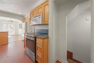 2362 Charnelton St, Eugene, OR 97405 - Photo 17
