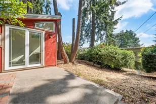 2362 Charnelton St, Eugene, OR 97405 - Photo 45