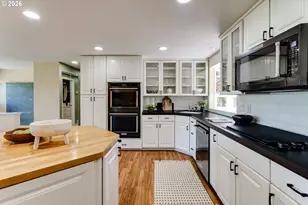 3185 Kevington Ave, Eugene, OR 97405 - Photo 9