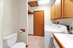 600 E Mountainview Dr, Newberg, OR 97132 - Photo 15