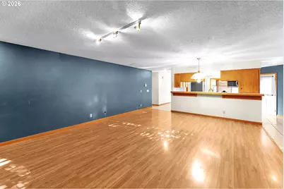 600 E Mountainview Dr, Newberg, OR 97132 - Photo 11