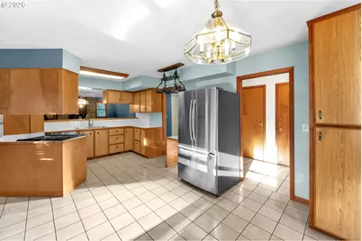 600 E Mountainview Dr, Newberg, OR 97132 - Photo 7