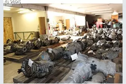 17308 Highway 99E, Hubbard, OR 97032 - Photo 15