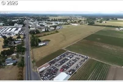 17308 Highway 99E, Hubbard, OR 97032 - Photo 19