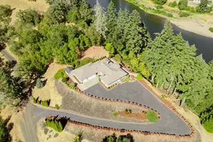 790 Tranquil Ln, Roseburg, OR 97471 - Photo 45