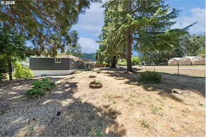 600 SE Edgewood St, Winston, OR 97496 - Photo 33