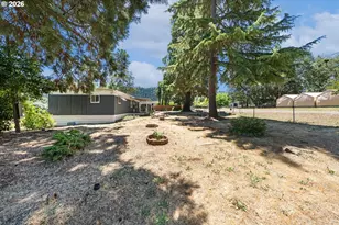 600 SE Edgewood St, Winston, OR 97496 - Photo 33