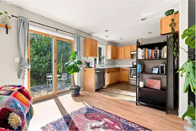 10016 N Polk Ave, Portland, OR 97203 - Photo 13