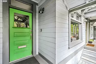 821 NW 16th Ave, Portland, OR 97209 - Photo 3